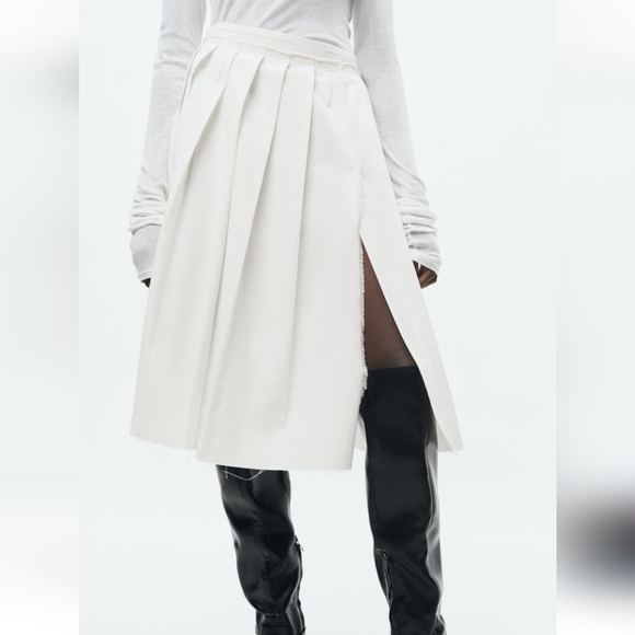 🆕️ Zara Pleated Midi Skirt - Picture 3 of 7